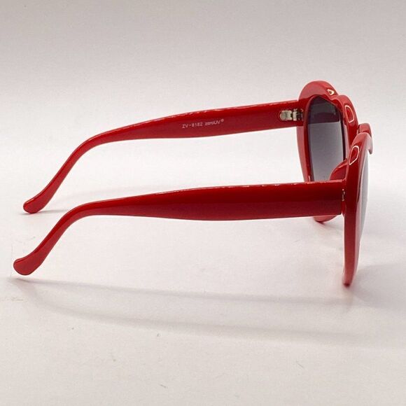 0955 Debbie Oversized Heart Shaped  Sunglasses  Red Frames Grey Lenses UV … - Picture 7 of 10